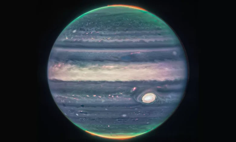 جیمز وب یک «جت استریم» غولپیکر را در سیاره مشتری کشف کرد! + عکس 1 LnZCtZtTaTzEvhpl77eQ15FzeooVEKiSZQYmr4xH.jpg.webp