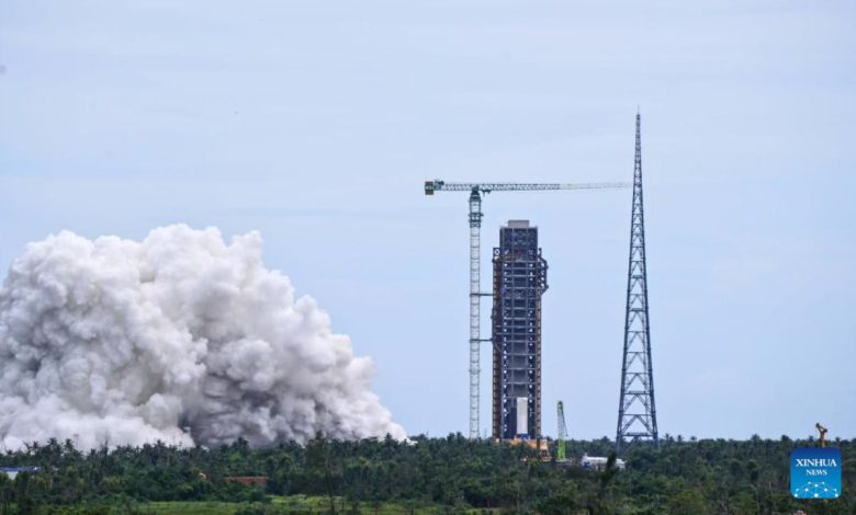 چین قدرتمندترین موشک خود را برای مأموریت فضایی ماه آزمایش کرد_اسپایدر 1 Long march