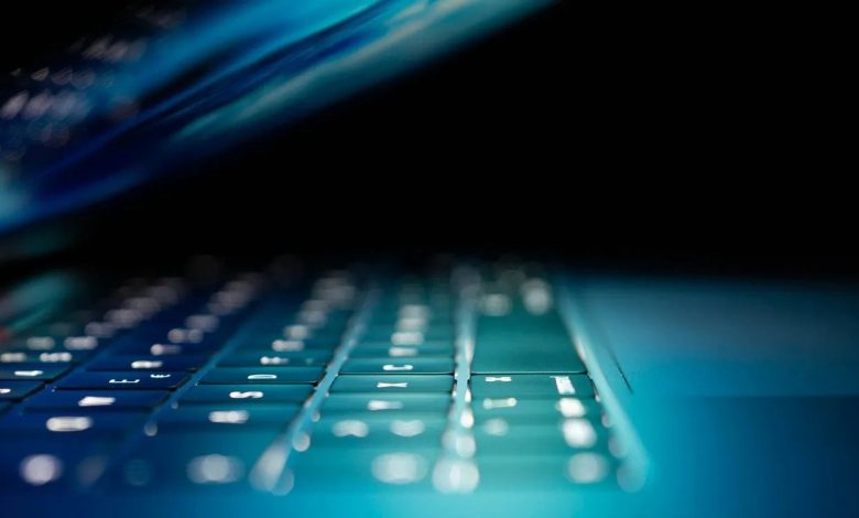 مدل زبانی تازه اپل میتواند با سرعتی خیرهکننده متون طویل تشکیل کند_اسپایدر 1 apples new language model can write long texts incredibly fast